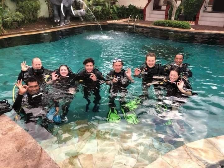 Pondok Bambu Resort - 5 Stars Padi Dive Centre تْشانديداسا المظهر الخارجي الصورة